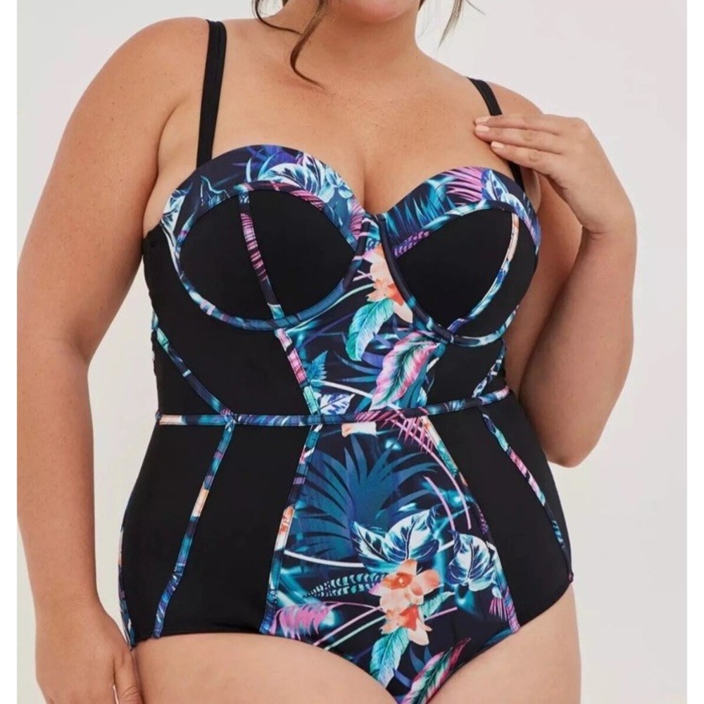 Torrid Tropical Floral‎ Underwire One Piece Swimsuit Slim Fix Plus Size 6 NWT